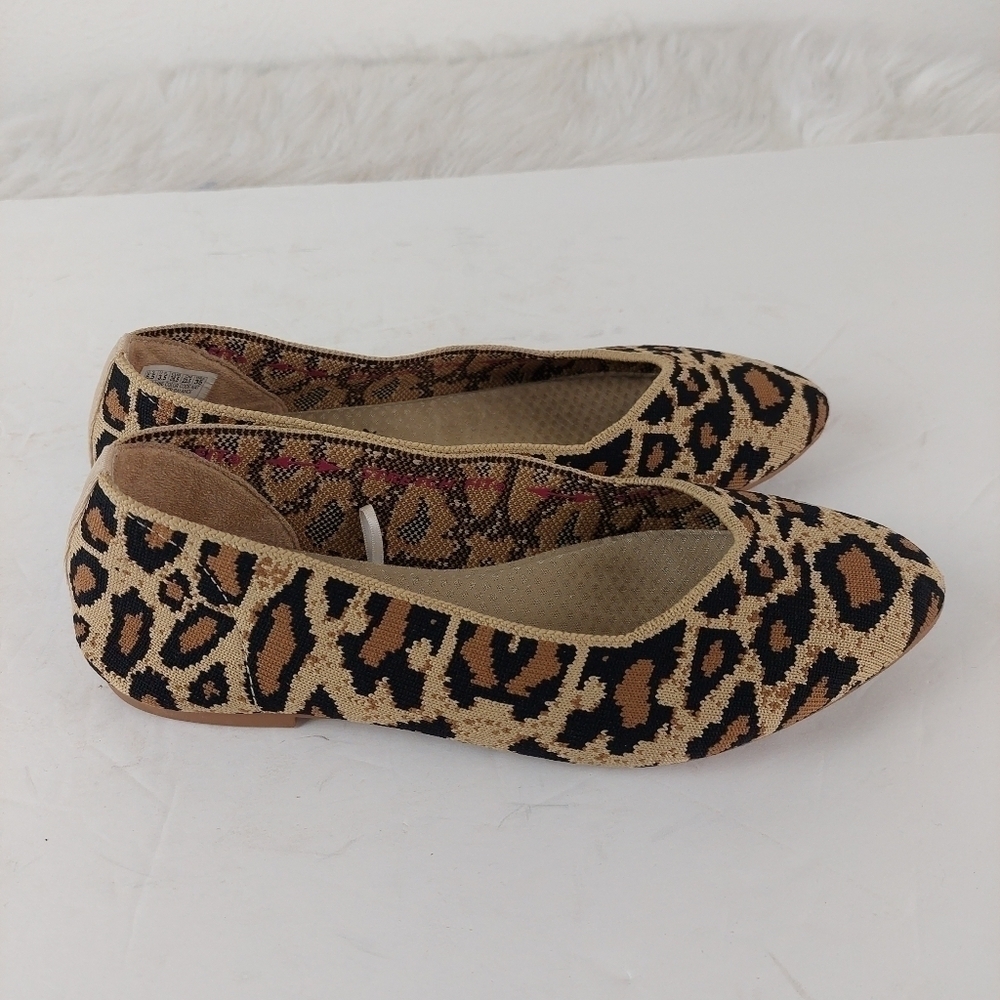 SKECHERS Women's Cleo Claw-Some Natural Leopard Print Slip-on‎ Ballet Flats 6.5. - Picture 3 of 11